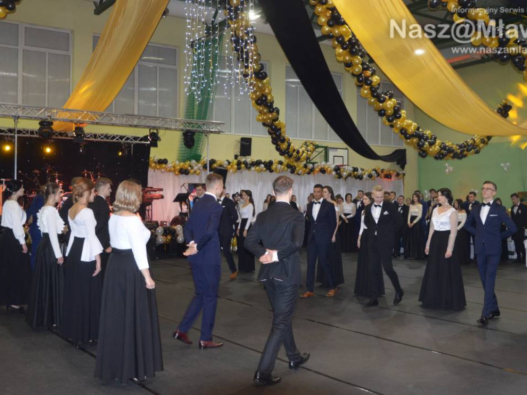 Studniówka 2020 w I Liceum Ogólnokształcącym (FOTORELACJA)