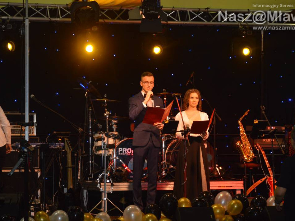 Studniówka 2020 w I Liceum Ogólnokształcącym (FOTORELACJA)