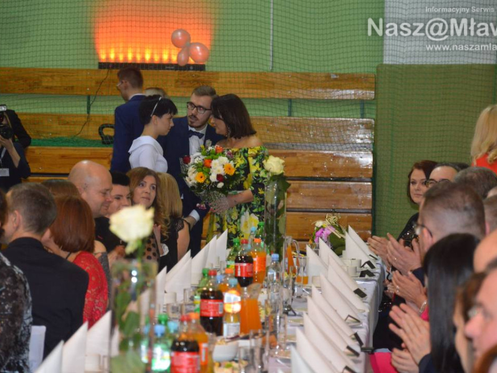 Studniówka 2020 w I Liceum Ogólnokształcącym (FOTORELACJA)