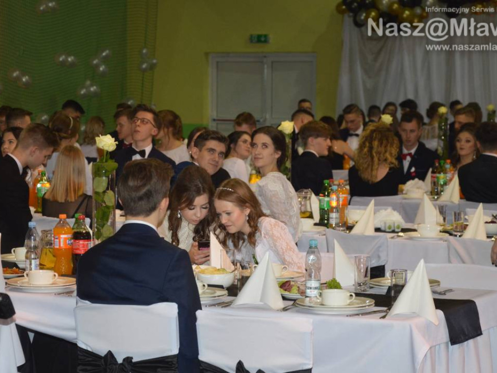 Studniówka 2020 w I Liceum Ogólnokształcącym (FOTORELACJA)