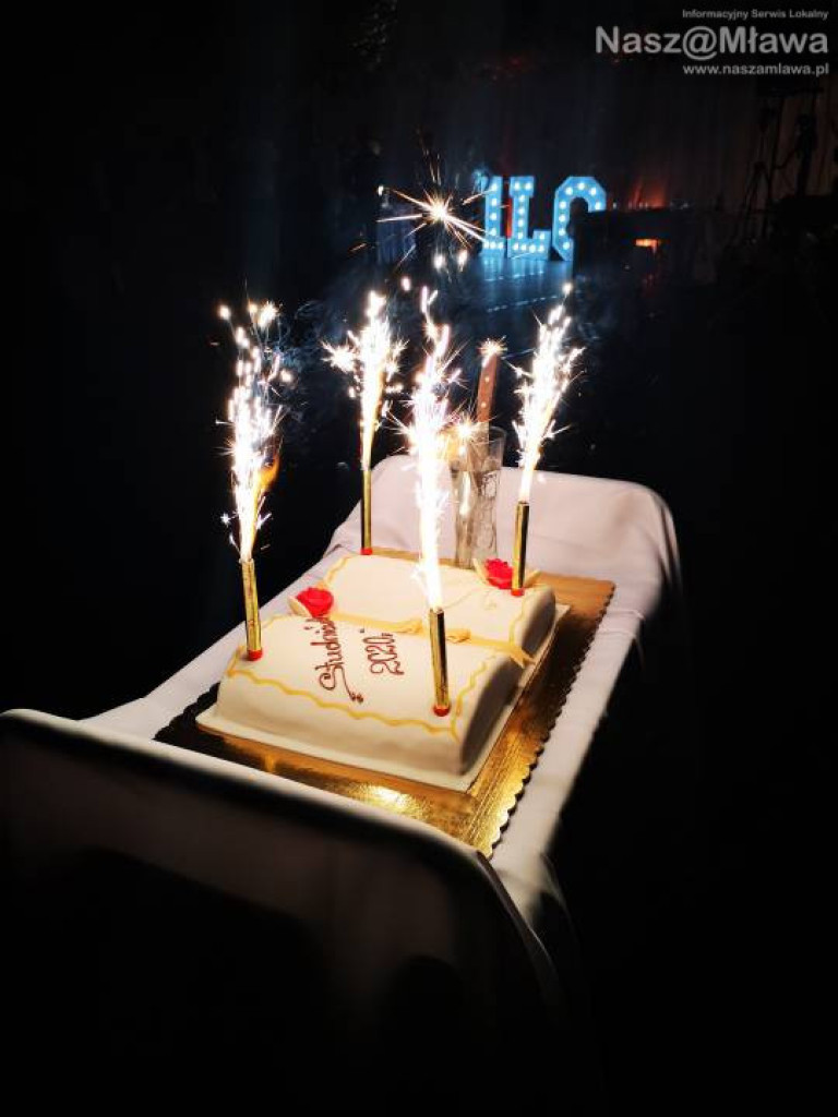 Studniówka 2020 w I Liceum Ogólnokształcącym (FOTORELACJA)