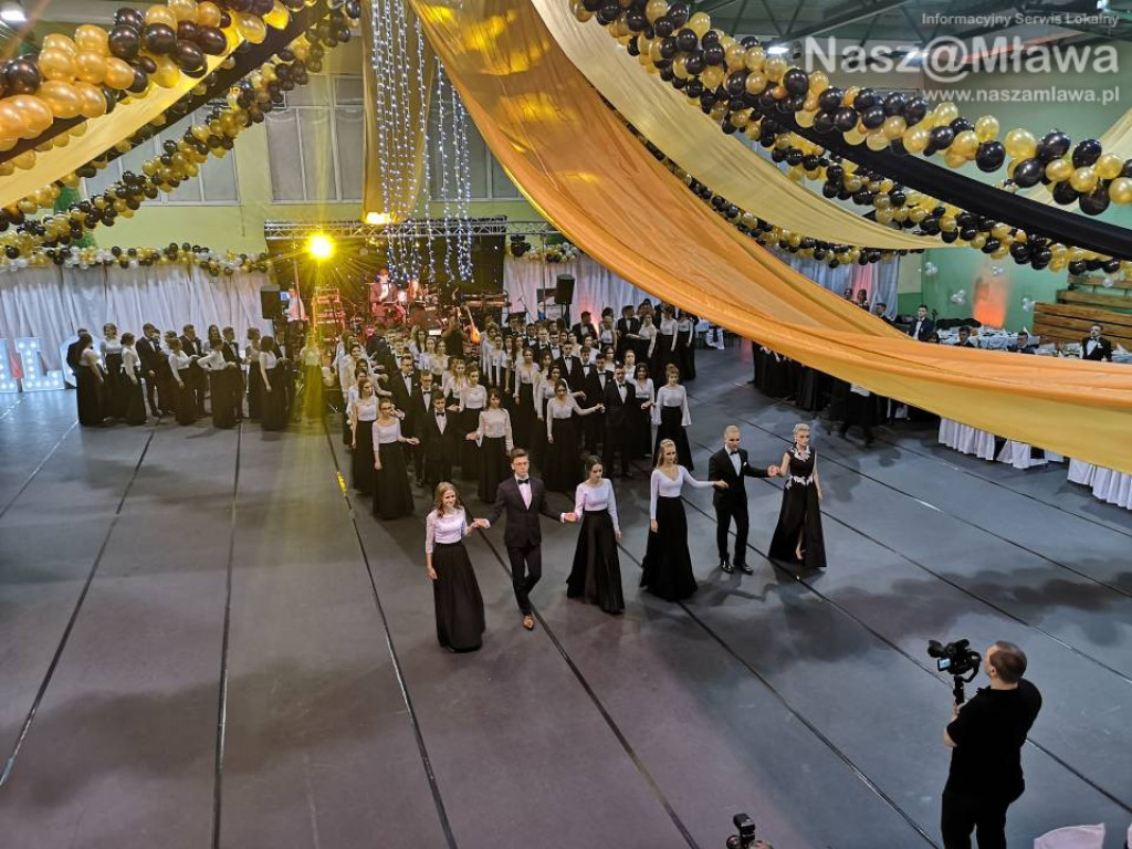 Studniówka 2020 w I Liceum Ogólnokształcącym (FOTORELACJA)