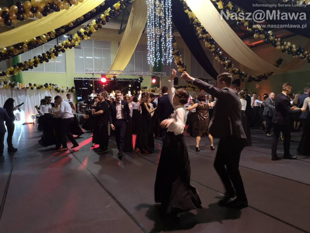 Studniówka 2020 w I Liceum Ogólnokształcącym (FOTORELACJA)