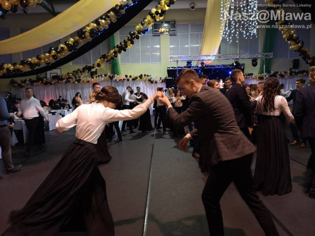 Studniówka 2020 w I Liceum Ogólnokształcącym (FOTORELACJA)