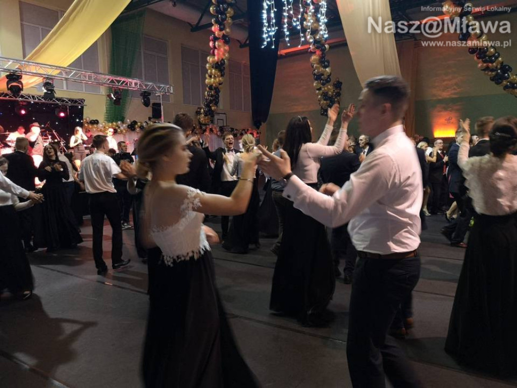 Studniówka 2020 w I Liceum Ogólnokształcącym (FOTORELACJA)