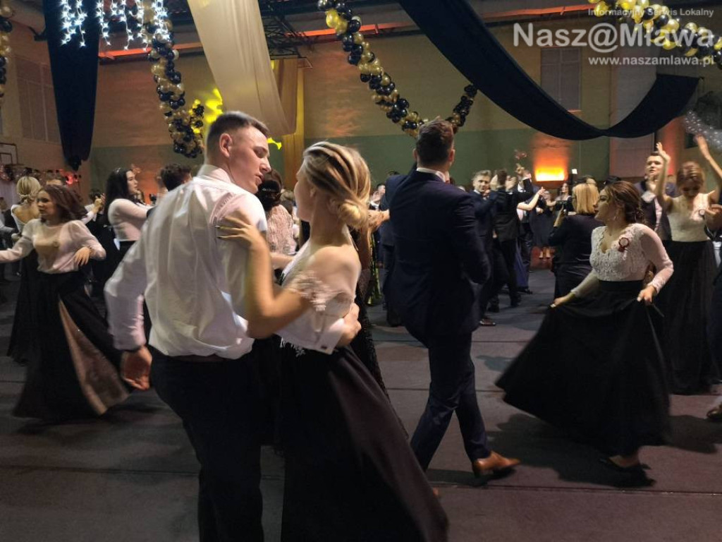 Studniówka 2020 w I Liceum Ogólnokształcącym (FOTORELACJA)