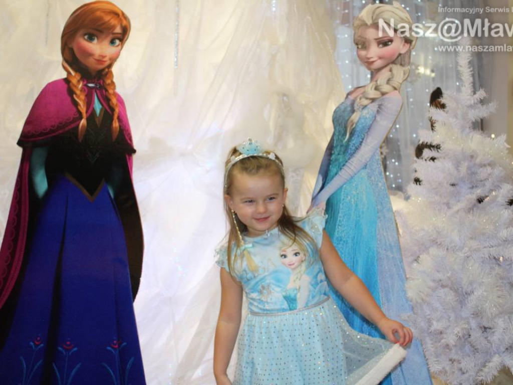 Olaf i Elsa odwiedzili nową salę zabaw!