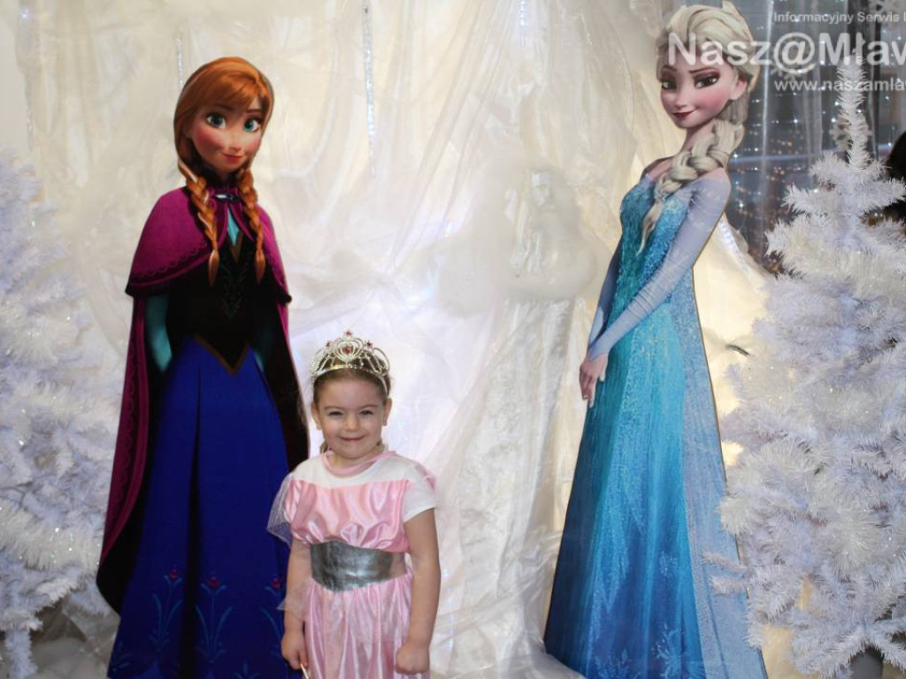 Olaf i Elsa odwiedzili nową salę zabaw!