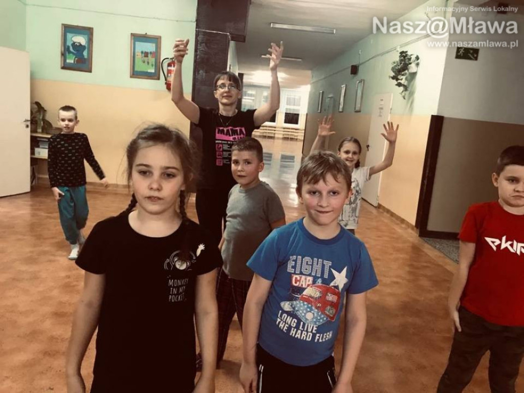 Co się dzieje nocą w szkole?