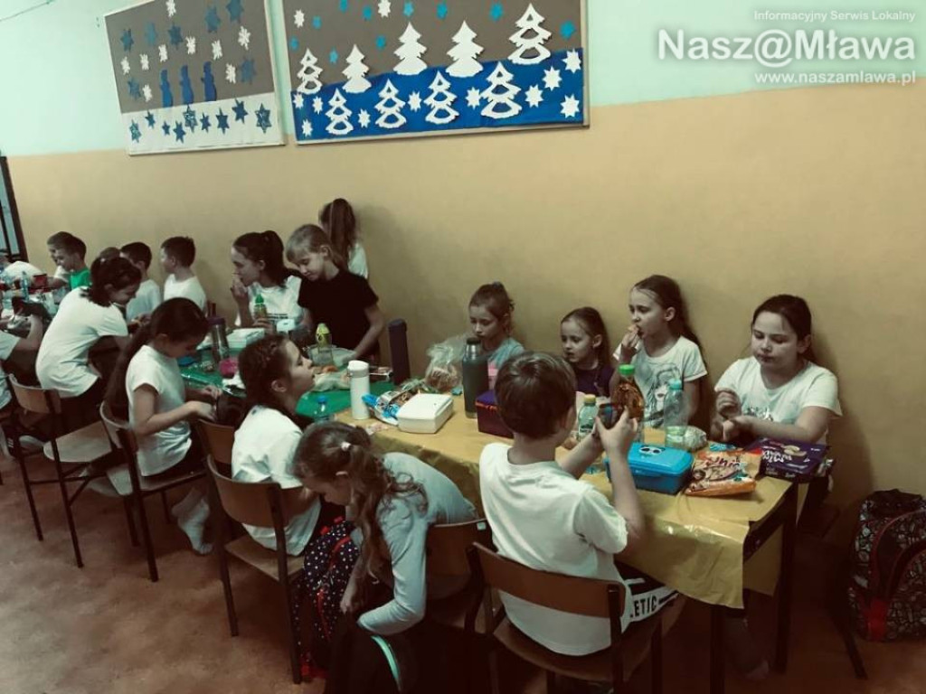 Co się dzieje nocą w szkole?