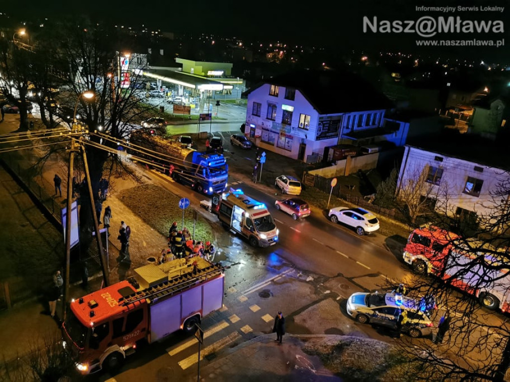 Pieszy potrącony na skrzyżowaniu z al. Piłsudskiego [FILM I ZDJĘCIA]