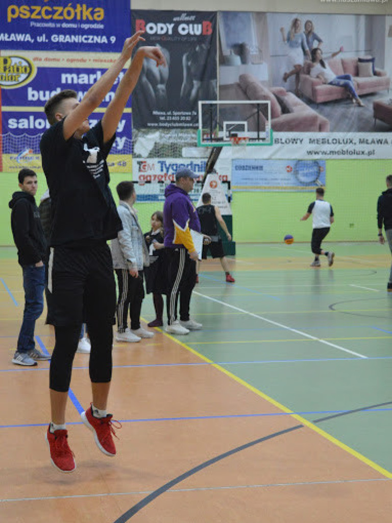 Uczcili pamięć legendy. Puchar pojechał do Elbląga