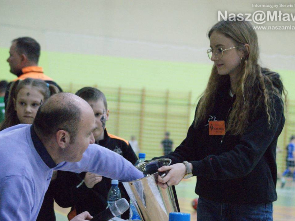 Czarki z głównym trofeum. Oldboye na trzecim