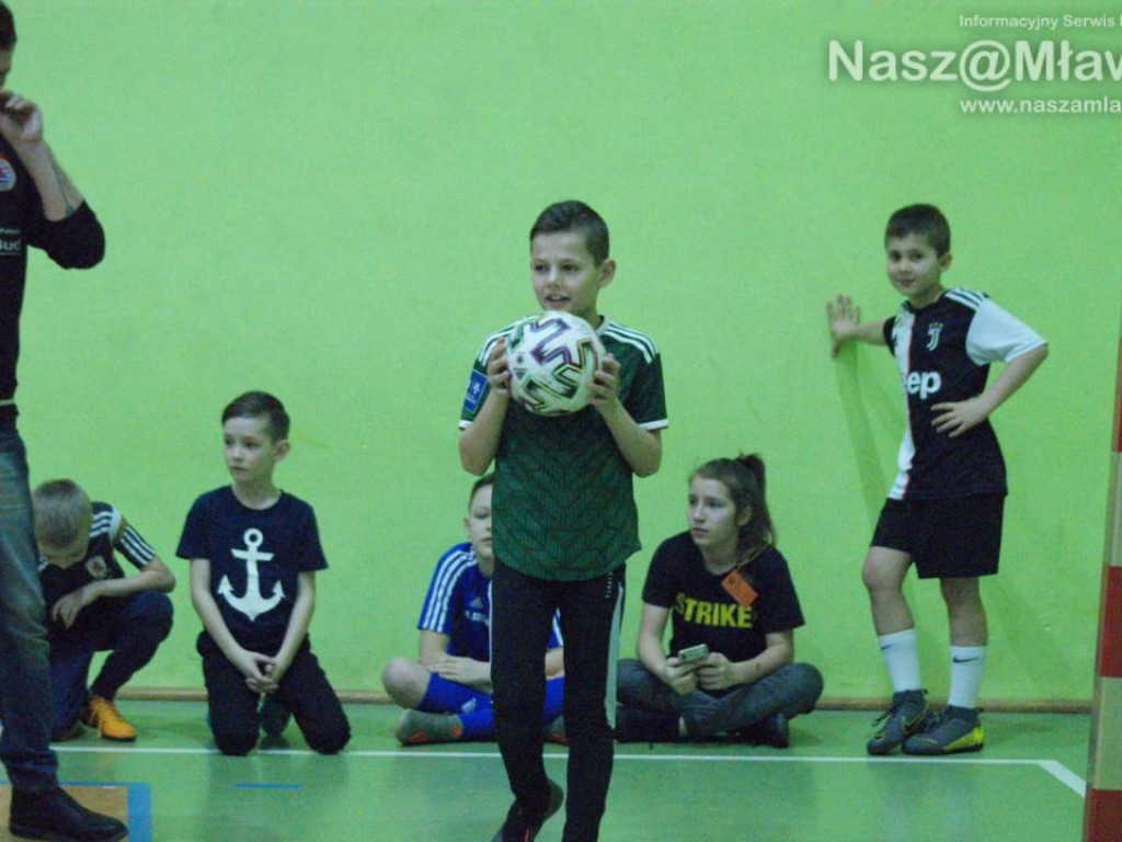 Czarki z głównym trofeum. Oldboye na trzecim