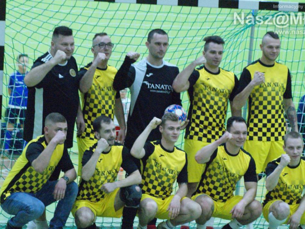 Czarki z głównym trofeum. Oldboye na trzecim