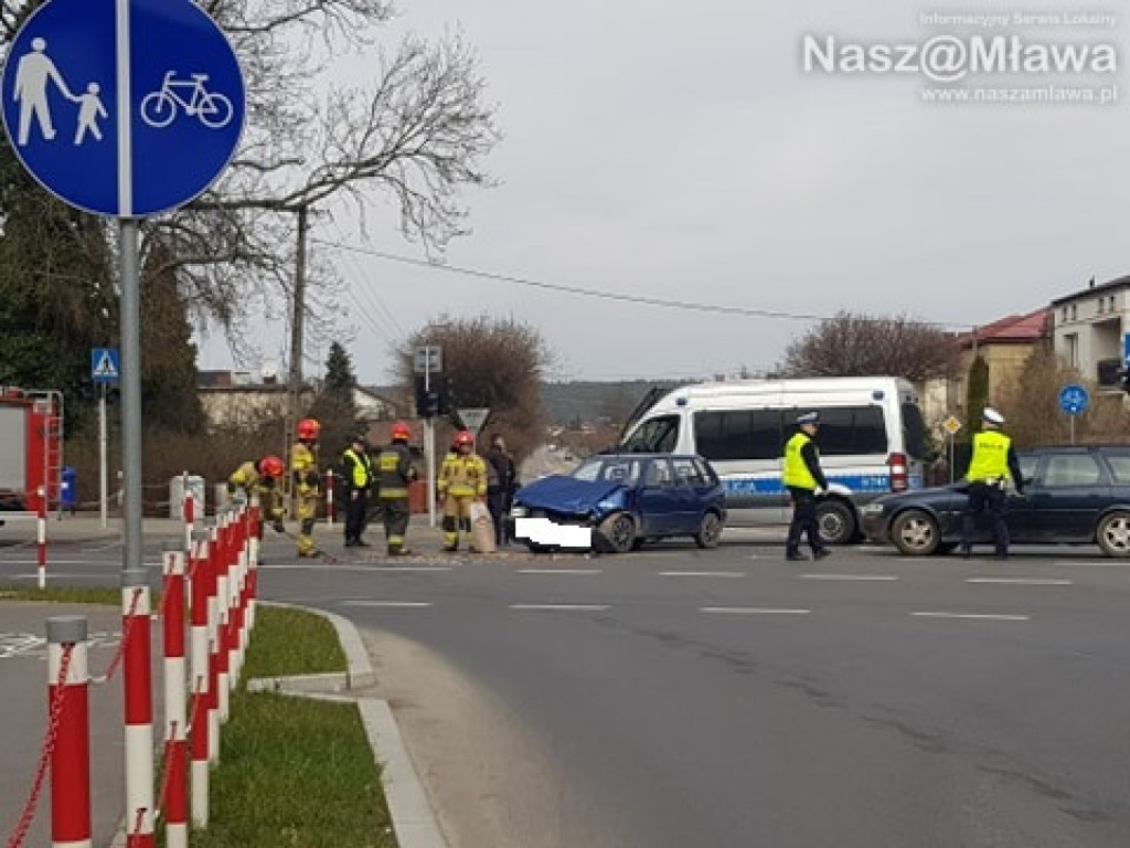Wypadek na skrzyżowaniu Piłsudskiego z Kopernika [ZDJĘCIA]