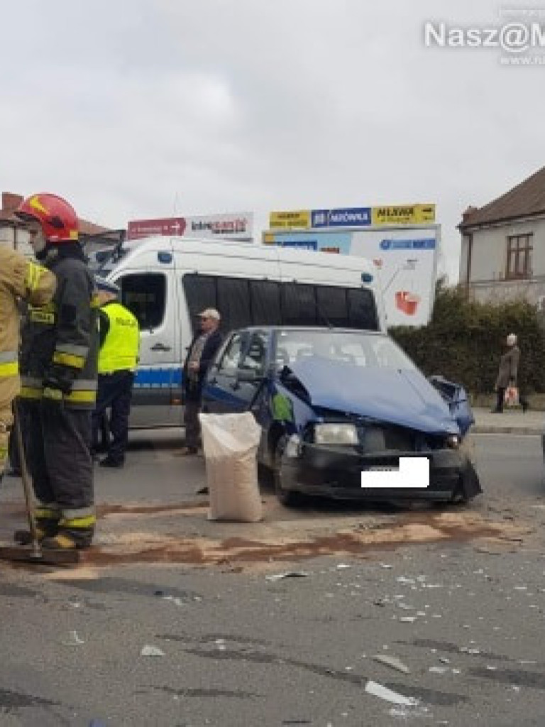 Wypadek na skrzyżowaniu Piłsudskiego z Kopernika [ZDJĘCIA]