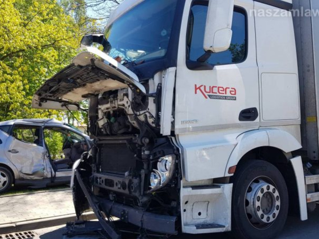 Ranni w wypadku na ul. Szpitalnej w Mławie (AKTUALIZACJA)