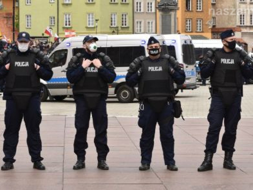Emocjonujący protest przedsiębiorców w Warszawie. ZDJĘCIA I FILMY