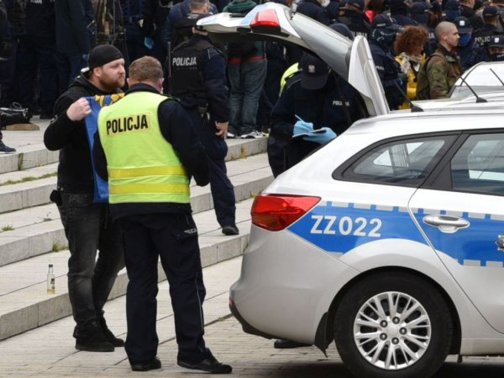 Emocjonujący protest przedsiębiorców w Warszawie. ZDJĘCIA I FILMY
