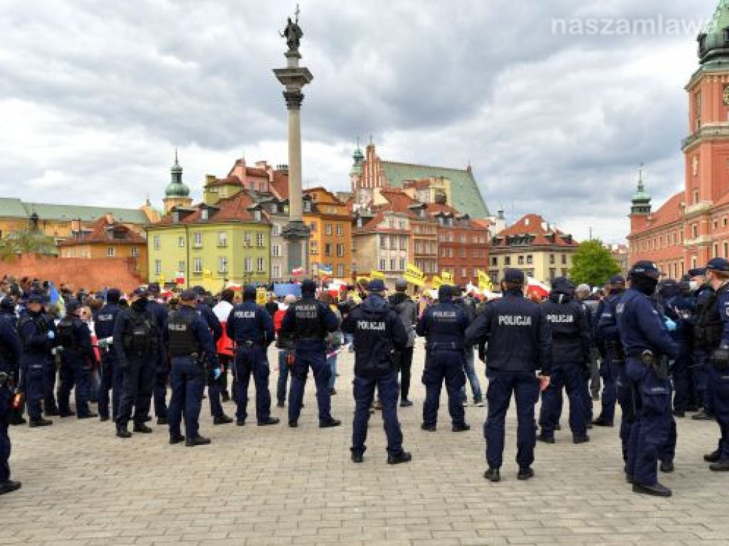 Emocjonujący protest przedsiębiorców w Warszawie. ZDJĘCIA I FILMY