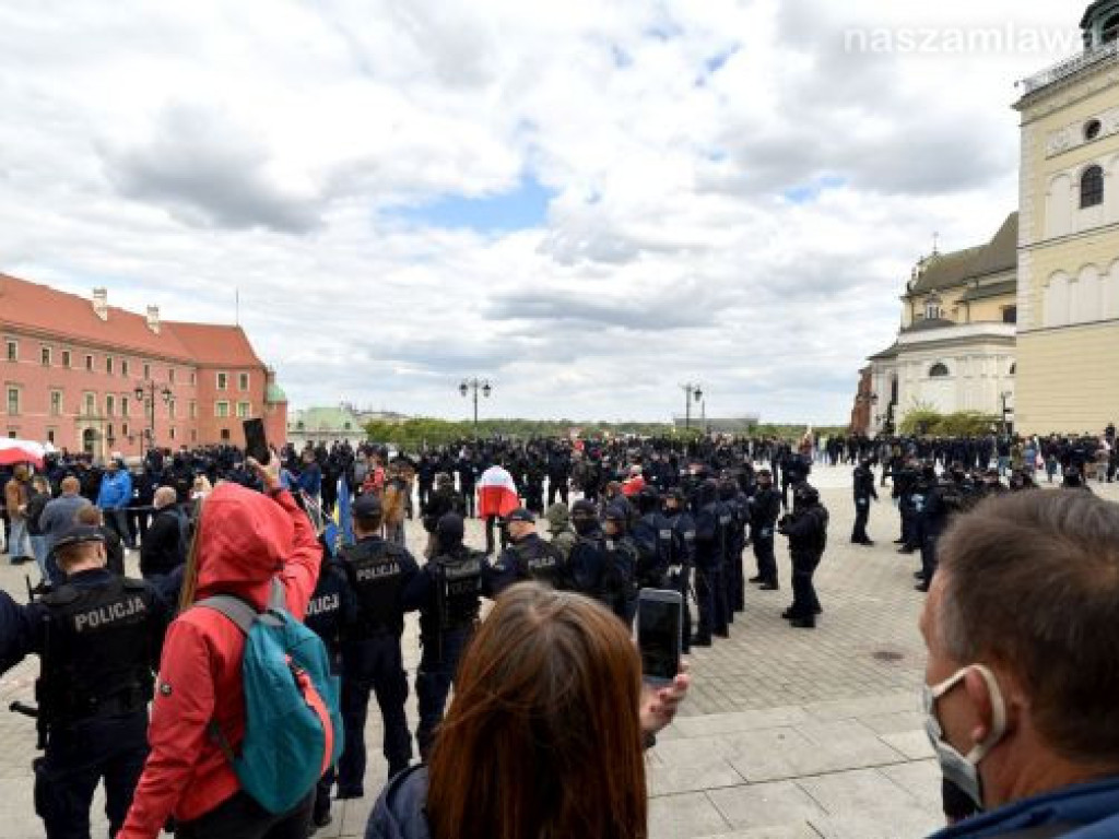 Emocjonujący protest przedsiębiorców w Warszawie. ZDJĘCIA I FILMY