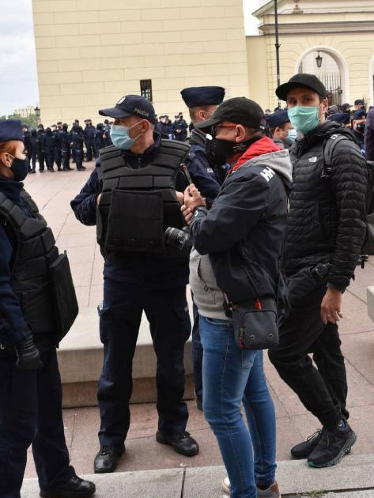 Emocjonujący protest przedsiębiorców w Warszawie. ZDJĘCIA I FILMY