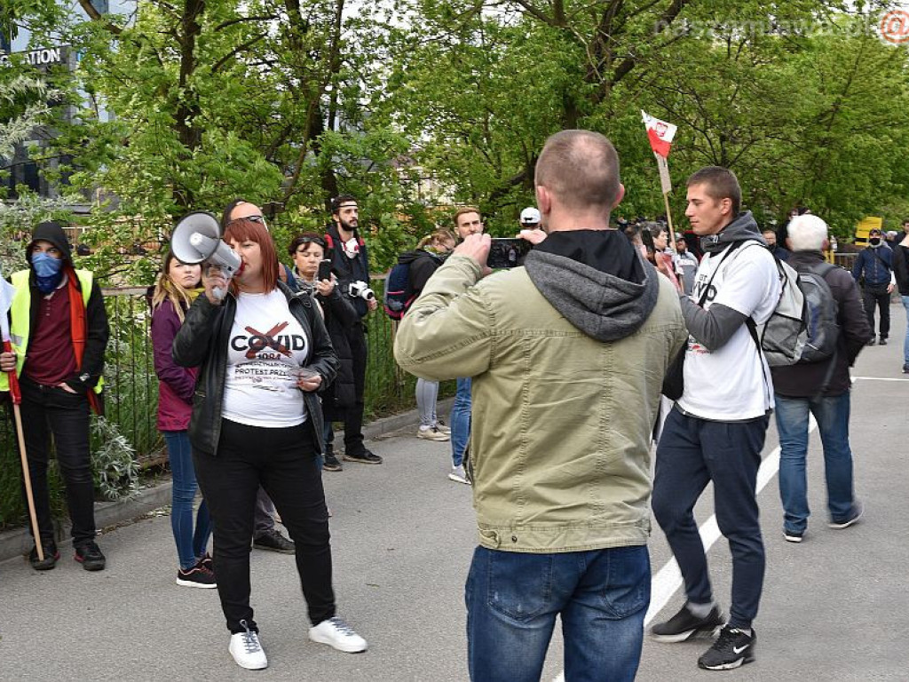 Emocjonujący protest przedsiębiorców w Warszawie. ZDJĘCIA I FILMY