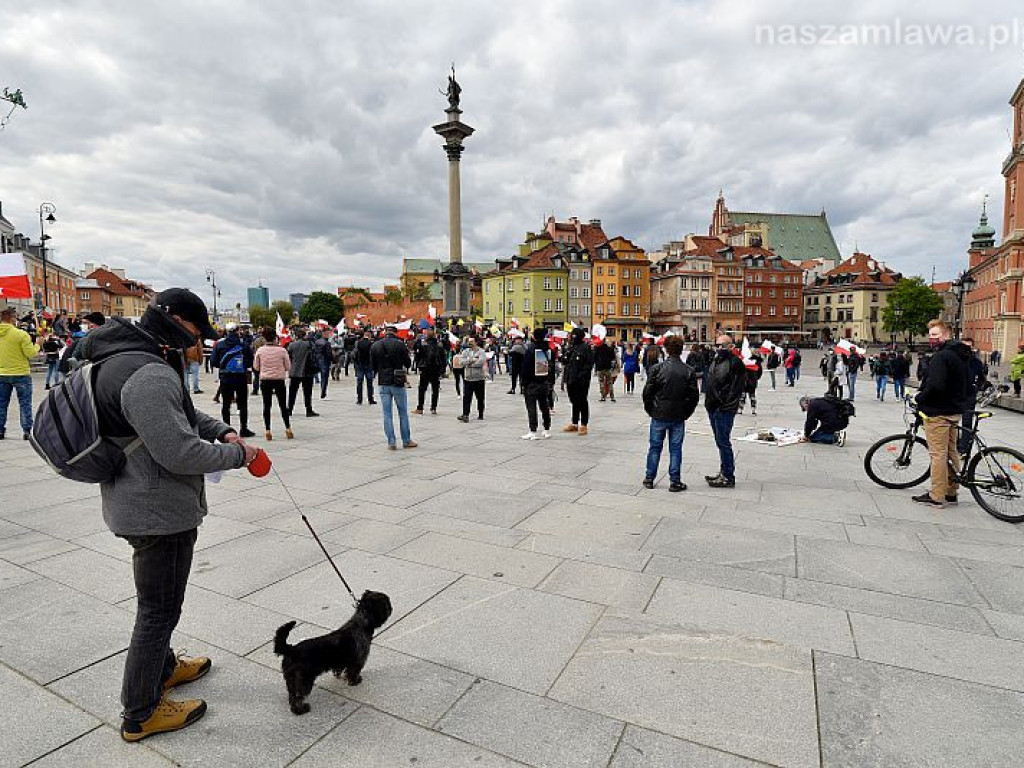 Emocjonujący protest przedsiębiorców w Warszawie. ZDJĘCIA I FILMY