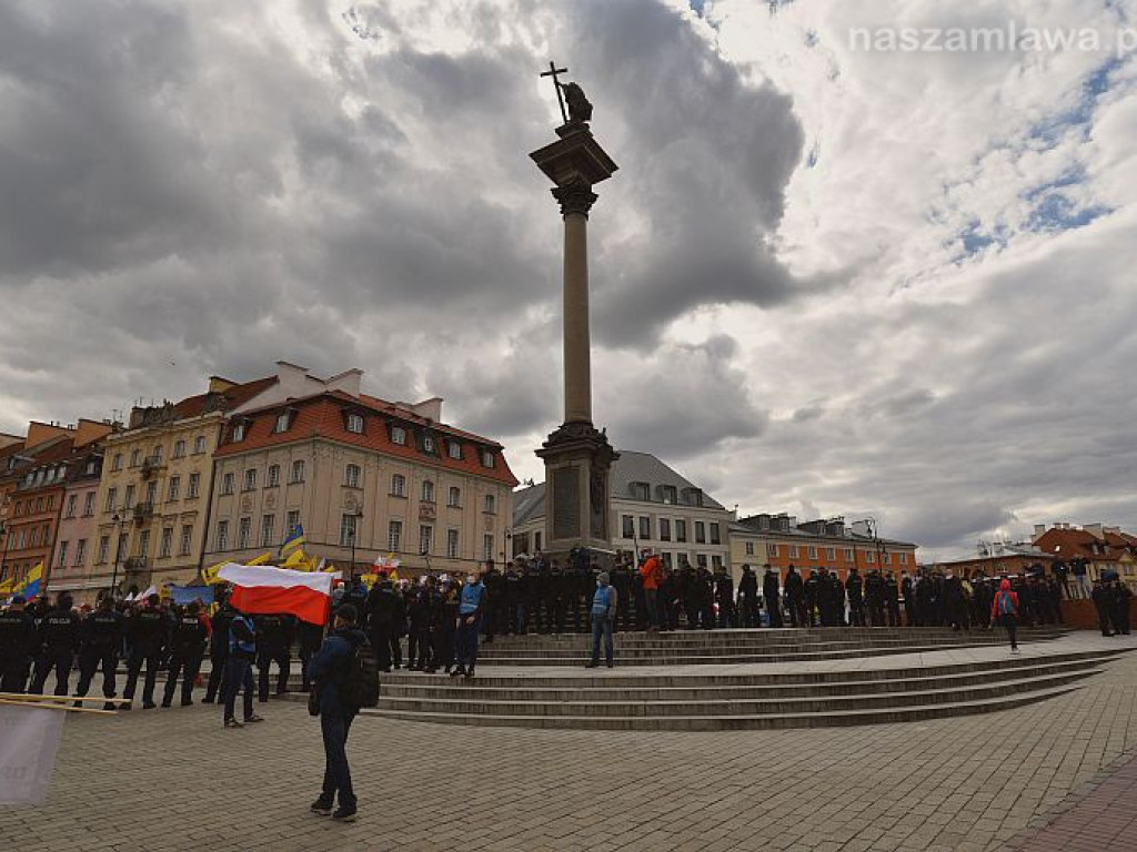 Emocjonujący protest przedsiębiorców w Warszawie. ZDJĘCIA I FILMY