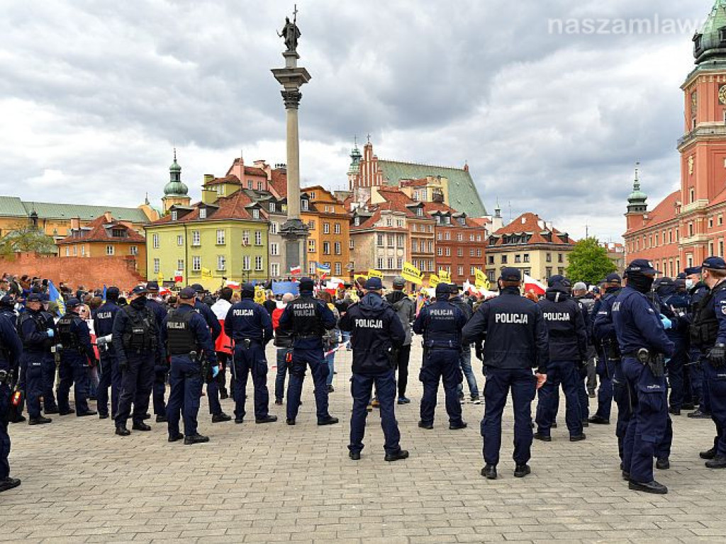 Emocjonujący protest przedsiębiorców w Warszawie. ZDJĘCIA I FILMY