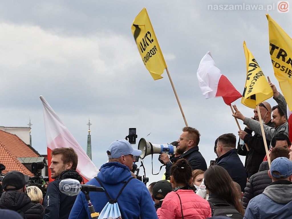 Emocjonujący protest przedsiębiorców w Warszawie. ZDJĘCIA I FILMY