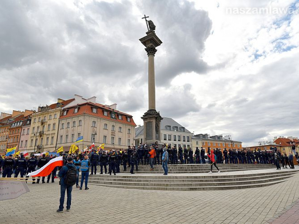 Emocjonujący protest przedsiębiorców w Warszawie. ZDJĘCIA I FILMY