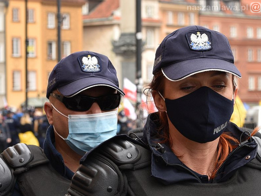 Emocjonujący protest przedsiębiorców w Warszawie. ZDJĘCIA I FILMY