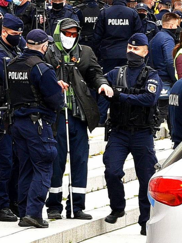 Emocjonujący protest przedsiębiorców w Warszawie. ZDJĘCIA I FILMY