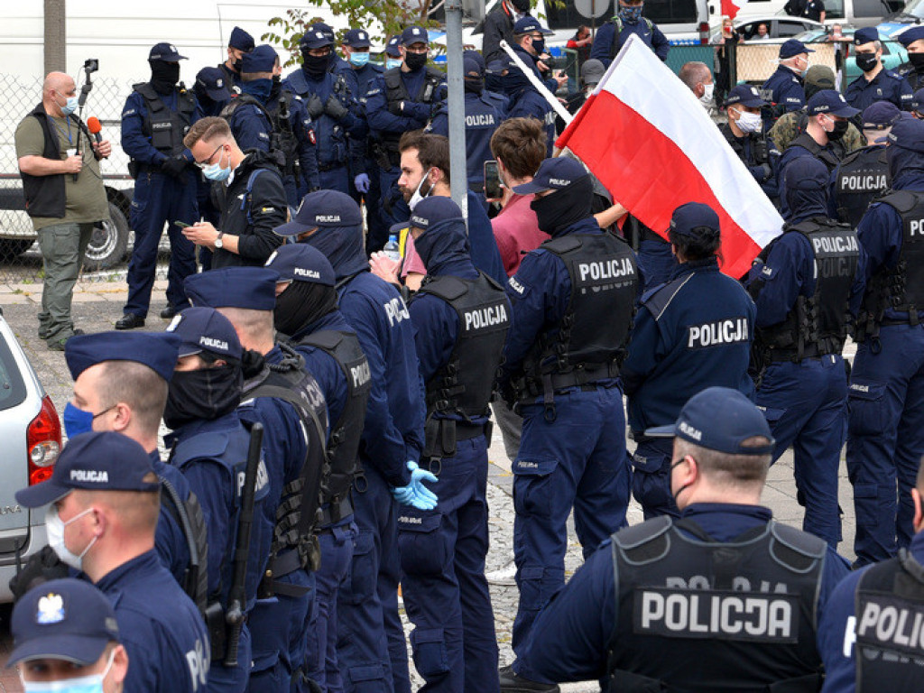 Protest w Warszawie. Nasza relacja [ZDJĘCIA i FILMY]