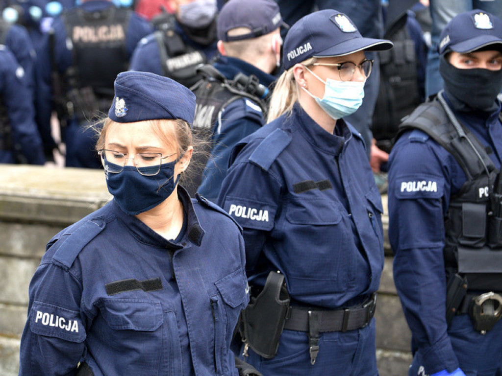 Protest w Warszawie. Nasza relacja [ZDJĘCIA i FILMY]