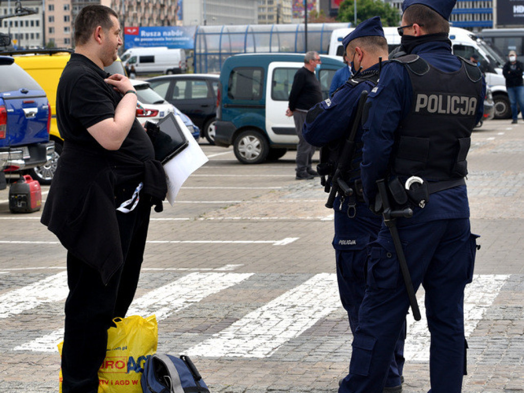 Protest w Warszawie. Nasza relacja [ZDJĘCIA i FILMY]