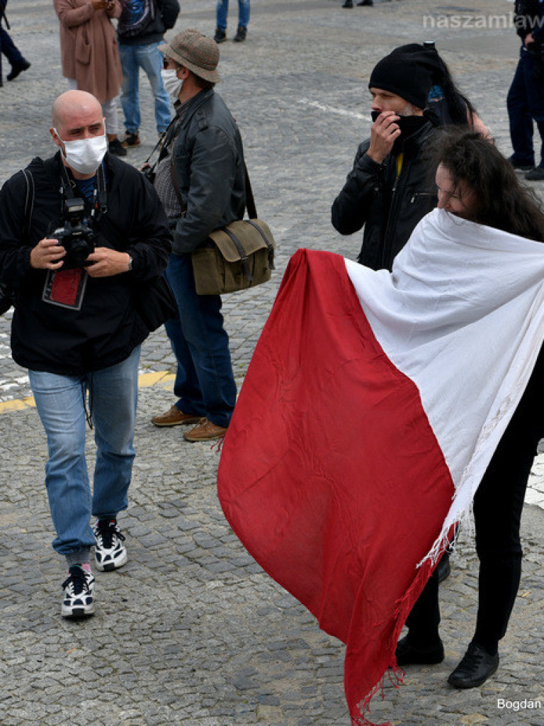 Protest w Warszawie. Nasza relacja [ZDJĘCIA i FILMY]