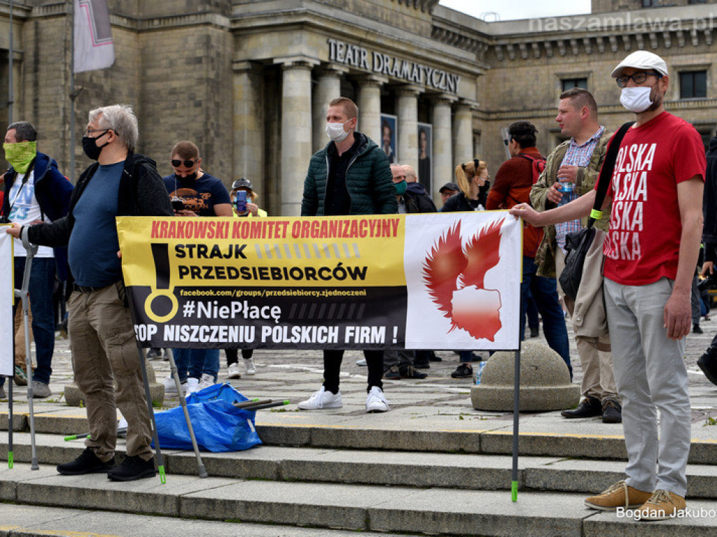 Protest w Warszawie. Nasza relacja [ZDJĘCIA i FILMY]