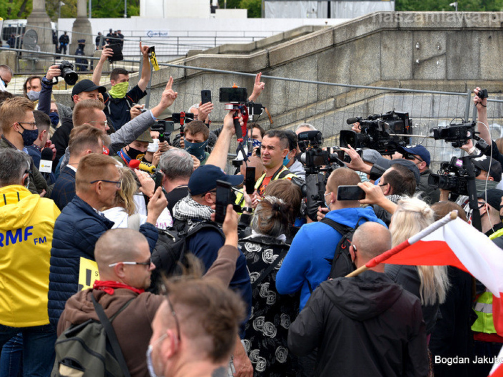 Protest w Warszawie. Nasza relacja [ZDJĘCIA i FILMY]