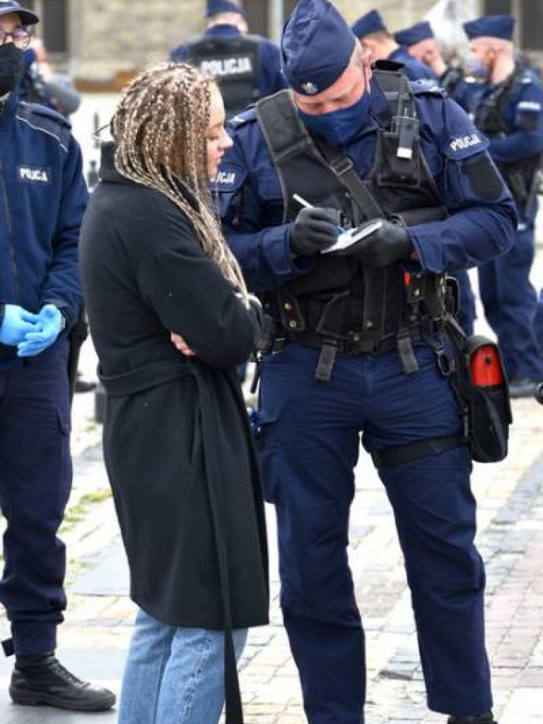 Protest w Warszawie. Nasza relacja [ZDJĘCIA i FILMY]