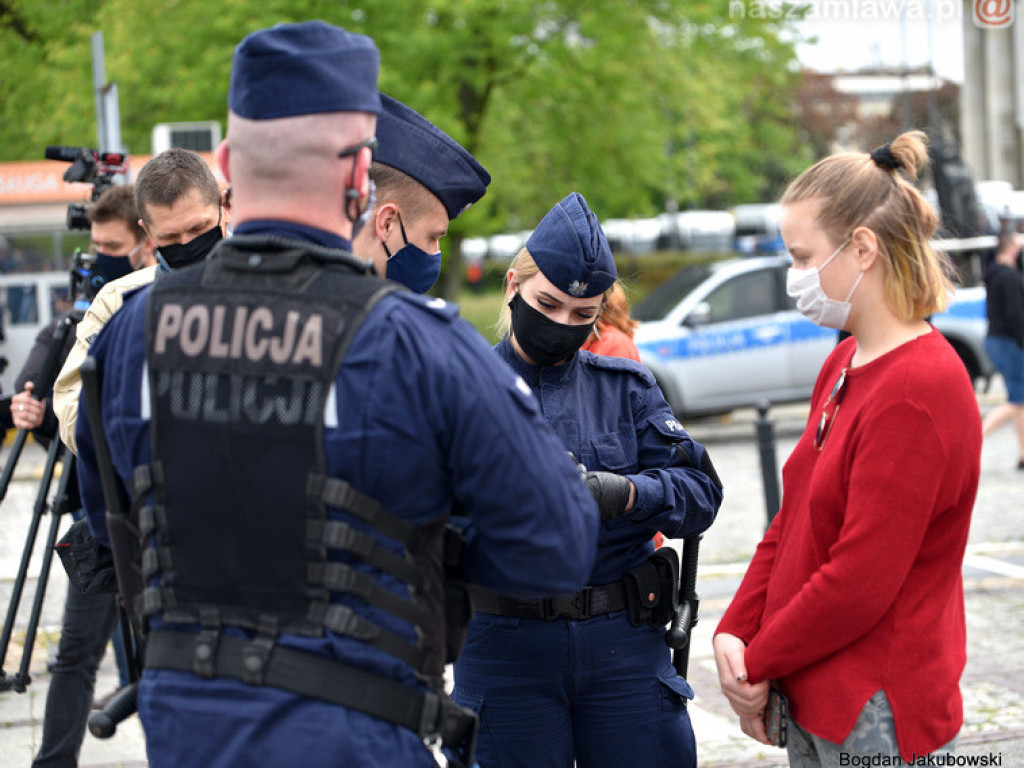 Protest w Warszawie. Nasza relacja [ZDJĘCIA i FILMY]