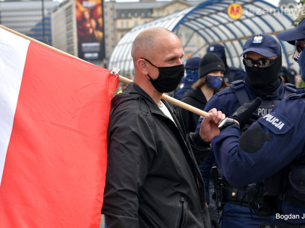 Protest w Warszawie. Nasza relacja [ZDJĘCIA i FILMY]