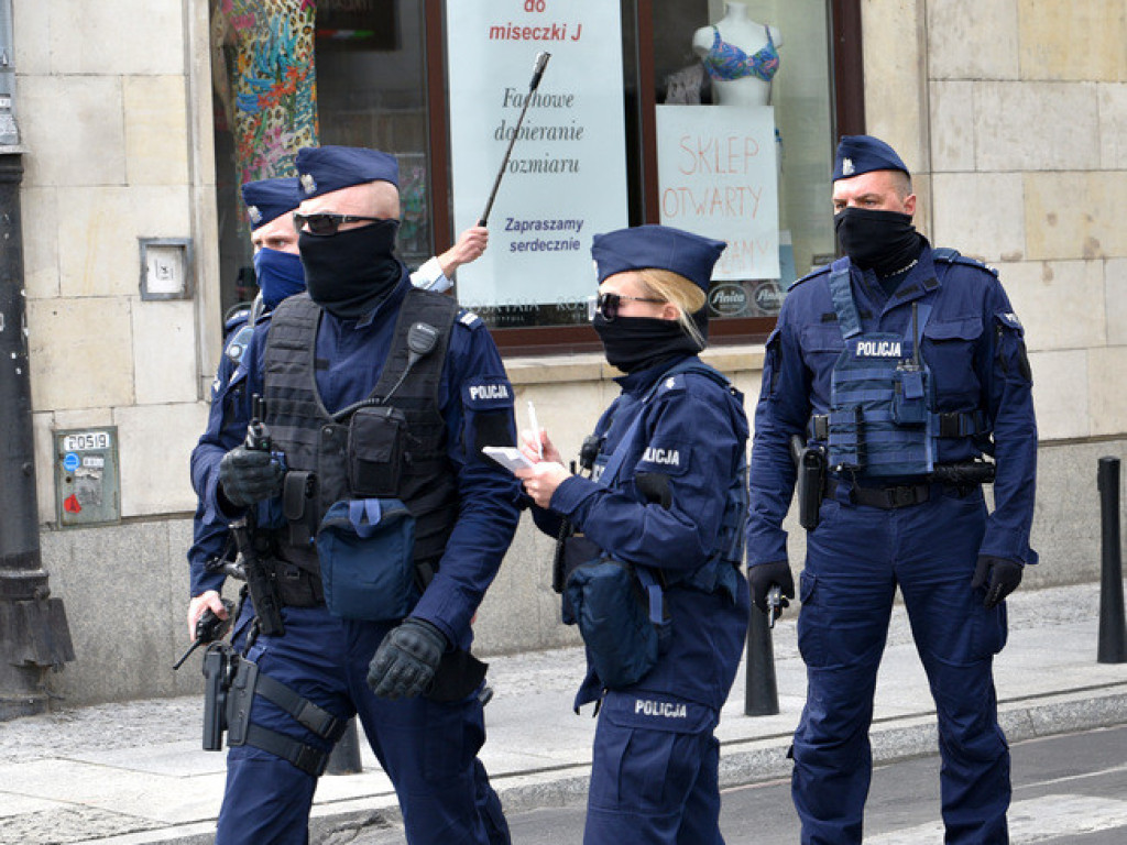 Protest w Warszawie. Nasza relacja [ZDJĘCIA i FILMY]