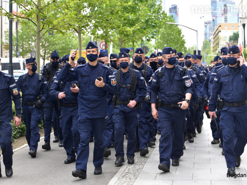 Protest w Warszawie. Nasza relacja [ZDJĘCIA i FILMY]