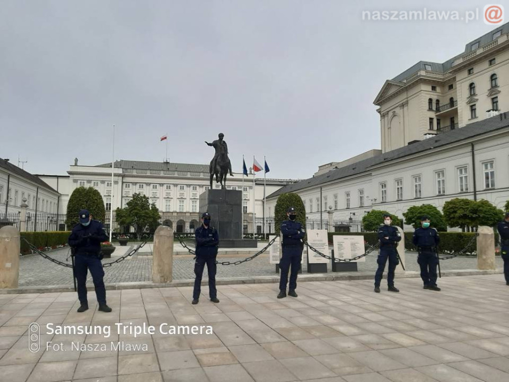 Protest w Warszawie. Nasza relacja [ZDJĘCIA i FILMY]