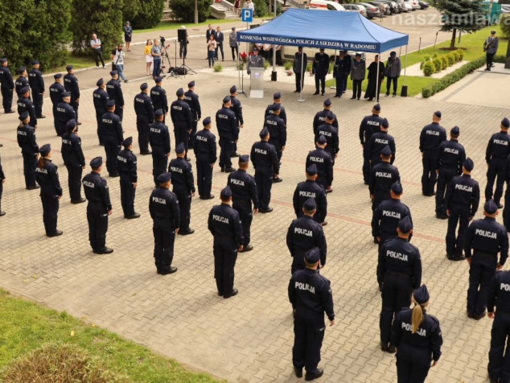 Mława. Nowi policjanci
