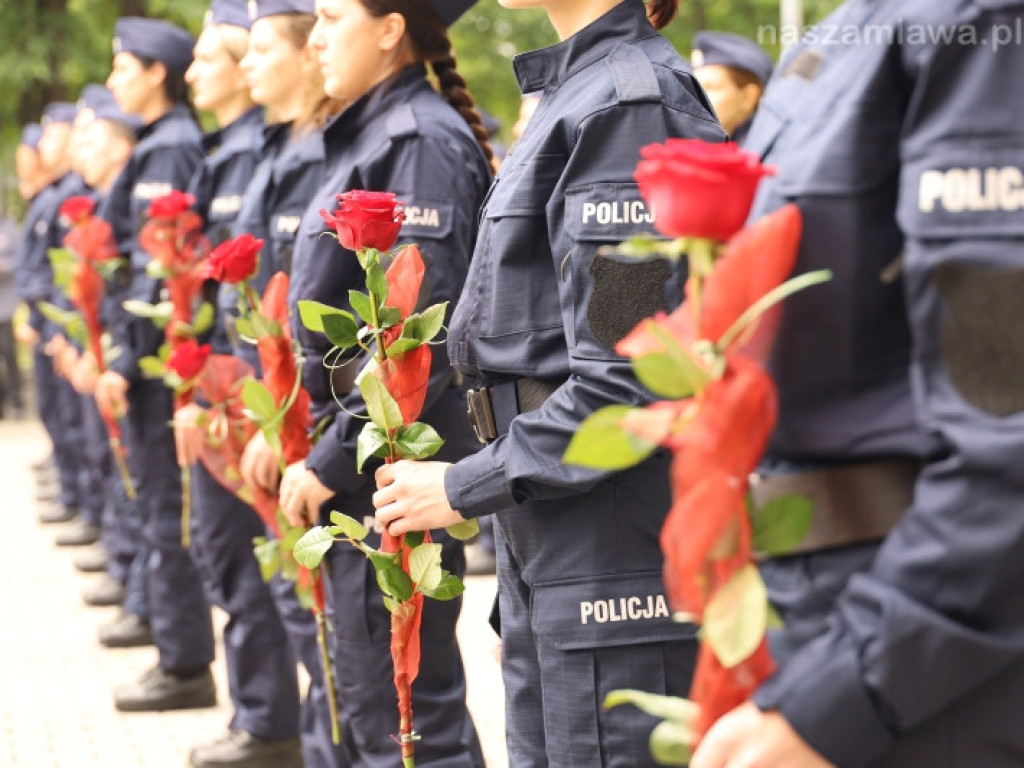 Mława. Nowi policjanci