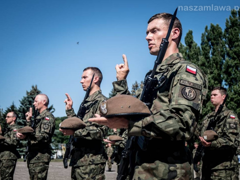 Justyna Zembrzuska - nauczycielka z Mławy w szeregach WOT